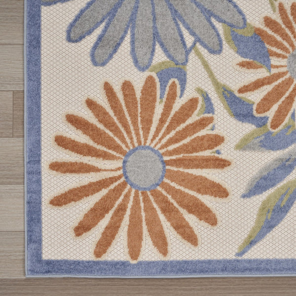 HomeRoots 6' X 9' Beige Floral Area Rug - Timeless Indoor/Outdoor Charm, Durable Design for High-Traffic Spaces 572996