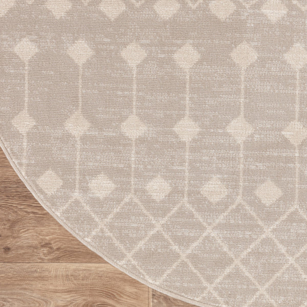 Homeroots 5' Beige Geometric Power Loom Round Rug  Polypropylene 573907