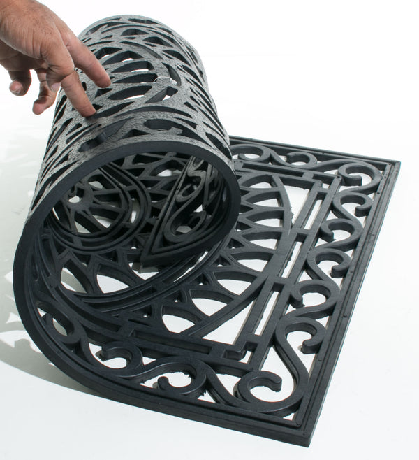 Homeroots 24" X 36" Black Rubber Outdoor Door Mat   573956