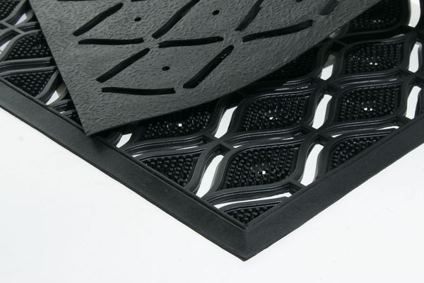 Homeroots 22" X 36" Black Rubber Outdoor Door Mat   573963