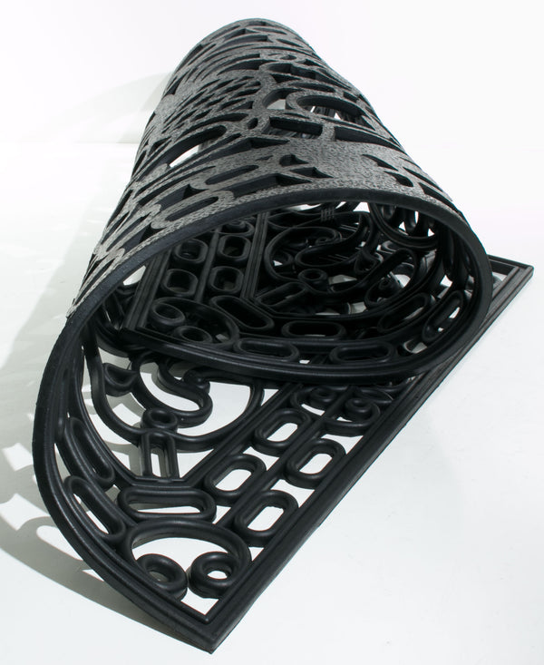 Homeroots 30" X 48" Black Rubber Pineapple Outdoor Door Mat   573969