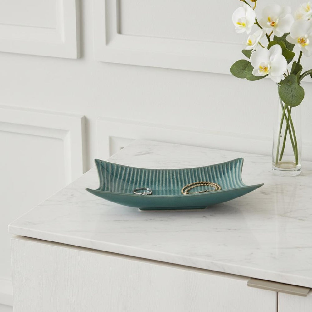 HomeRoots 20" Blue and Green Ceramic Vanity Tray - Elegant Home Decor for Organizing Jewelry, Gifts & More! 574194