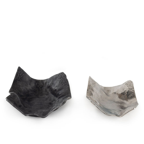 HomeRoots Set of Two Gray and Silver Metal Vanity Trays for Elegant Home Decor & Functional Organization 574195