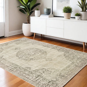 Homeroots 10' Ivory Oriental Power Loom Area Rug - Stylish, Stain Resistant, Perfect For Family Spaces & Decor 4' X 5' Polypropylene 574546