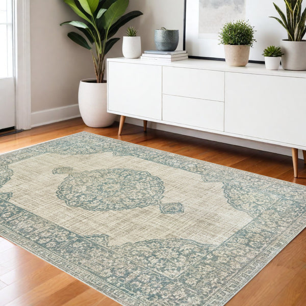 Homeroots 10' Ivory Oriental Power Loom Area Rug - Stylish, Stain Resistant, Perfect For Family Spaces & Decor 4' X 5' Polypropylene 574550