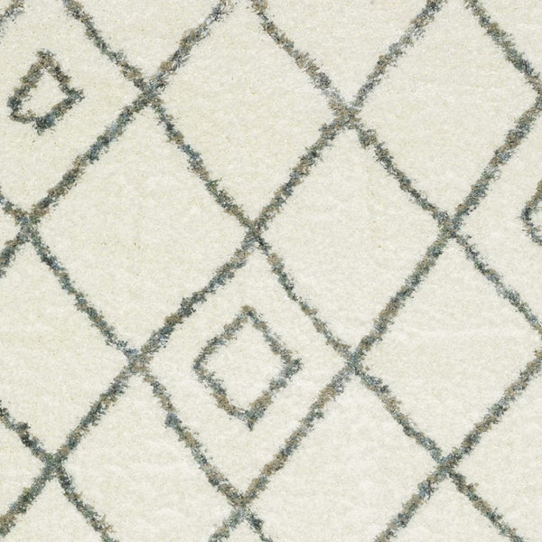 Homeroots 5' Ivory Diamond Shag Area Rug With Fringe - Stylish, Stain-resistant Comfort For Any Space 10' X 13' Polypropylene 574636