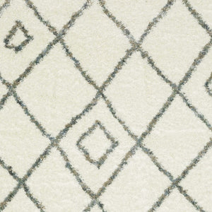 Homeroots 5' Ivory Diamond Shag Area Rug With Fringe - Stylish, Stain-resistant Comfort For Any Space 7' X 10' Polypropylene 574638