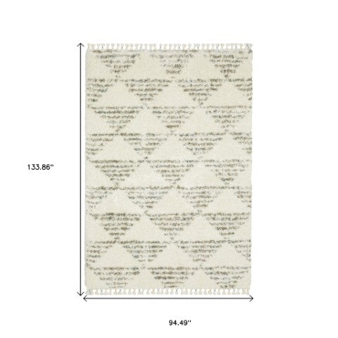 Homeroots 5' Luxurious Ivory Geometric Shag Area Rug With Trendy Fringe – Perfect For Cozy Spaces And Pets! 8' X 11' Polypropylene 574649
