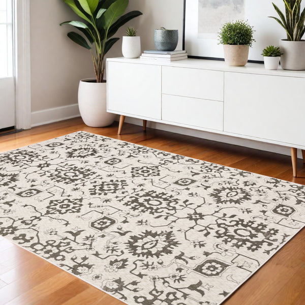 Homeroots 5' Elegant Ivory Oriental Area Rug – Stain Resistant, Perfect For Homes With Kids And Pets, 5x8 4' X 6' Polyester 574720