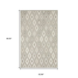HomeRoots 5' Elegant Beige and Gray Diamond Area Rug – Durable, Stain-Resistant, Perfect for Any Home Decor 5' X 8' 574823