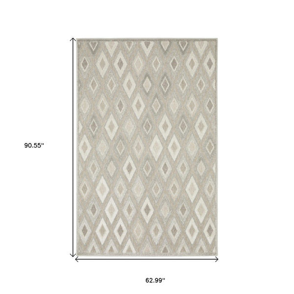 HomeRoots 5' Elegant Beige and Gray Diamond Area Rug – Durable, Stain-Resistant, Perfect for Any Home Decor 5' X 8' 574823