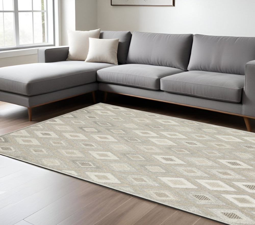 HomeRoots 5' Elegant Beige and Gray Diamond Area Rug – Durable, Stain-Resistant, Perfect for Any Home Decor 8' X 11' 574826