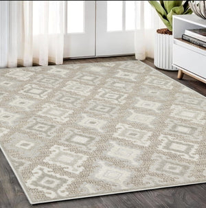 HomeRoots 5' Timeless Beige and Gray Oriental Area Rug - Stain Resistant, Durable, Perfect for High-Traffic Spaces 5' X 8' 574839