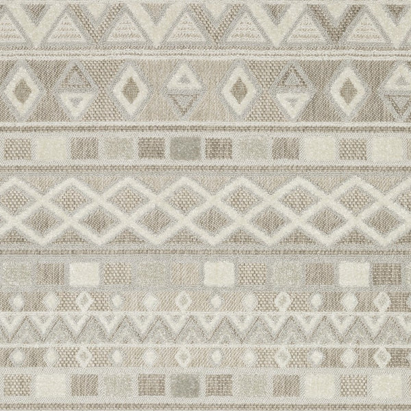 Homeroots 5' Geometric Power Loom Area Rug In Beige And Gray - Stylish, Stain-resistant Decor For Any Space 10' X 13' Polypropylene 574844