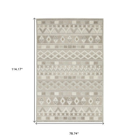 Homeroots 5' Geometric Power Loom Area Rug In Beige And Gray - Stylish, Stain-resistant Decor For Any Space 7' X 10' Polypropylene 574845