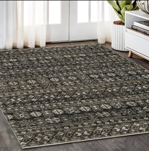 Homeroots 5' Black Tribal Area Rug With Fringe – Modern Design, Stain Resistant, Perfect For Homes With Kids & Pets 5' X 8' Polyester 574897