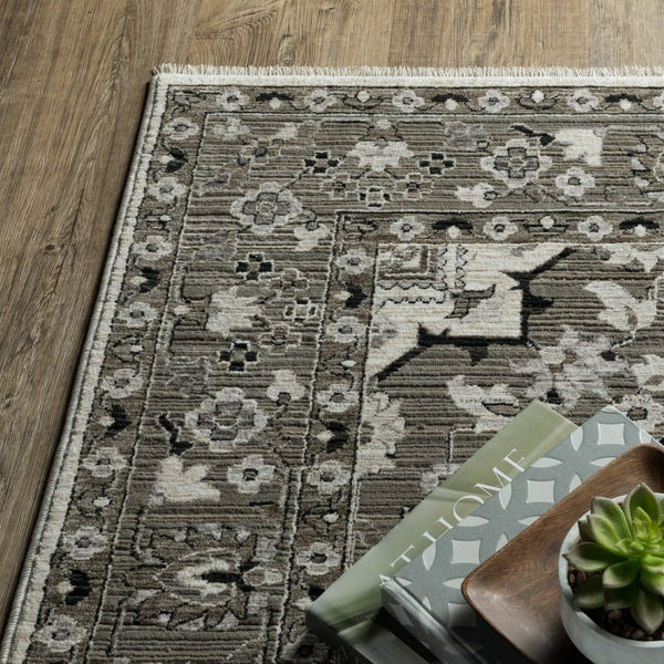 HomeRoots 5' Ivory and Gray Medallion Area Rug with Fringe – Timeless Style, Stain-Resistant, Perfect for Any Space 8' X 11' 574904