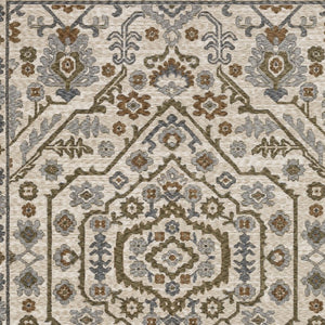 Homeroots 5' Floral Green Area Rug With Fringe - Stylish, Stain-resistant Design For Kid & Pet-friendly Homes 7' X 10' Polyester 574958