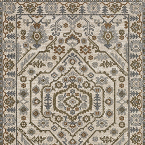 Homeroots 5' Floral Green Area Rug With Fringe - Stylish, Stain-resistant Design For Kid & Pet-friendly Homes 7' X 10' Polyester 574958
