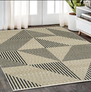 Homeroots 5' Beige Geometric Area Rug With Fringe - Stylish, Stain-resistant Design For Cozy Home Decor 5' X 8' Polyester 575005