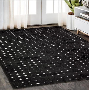 Homeroots 5' Artistic Brown Geometric Power Loom Area Rug – Stain Resistant, Perfect For Homes With Kids & Pets 5' X 8' Polyester 575050