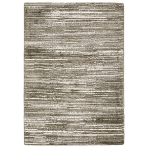 Homeroots 5' Distressed Brown Striped Area Rug – Stylish, Stain-resistant Comfort For Family Spaces & Pets 5' X 8' Polyester 575053