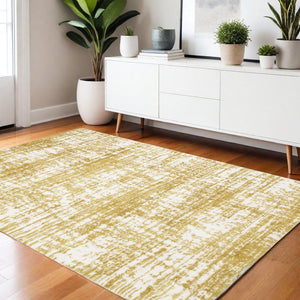 Homeroots 5' Abstract Green And Ivory Area Rug - Perfect For Kids And Pets, Stain Resistant, Artful Design 4' X 6' Polyester 575079
