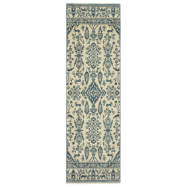 HomeRoots 5' Elegant Ivory and Blue Oriental Area Rug with Fringe - Stain Resistant, Ideal for Any Room 8' Runner 575234