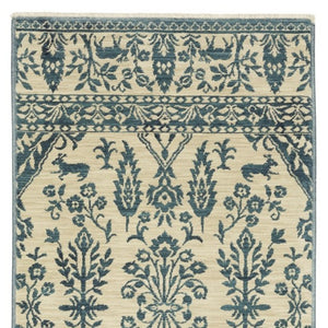 HomeRoots 5' Elegant Ivory and Blue Oriental Area Rug with Fringe - Stain Resistant, Ideal for Any Room 8' Runner 575234