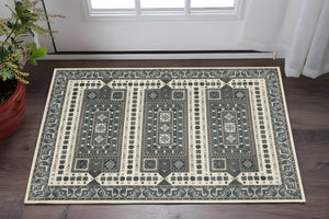 Homeroots 3' Gray Medallion Area Rug - Stylish, Stain-resistant, Perfect For Kids And Pets, Elevate Your Space! 3' X 5' Polypropylene,Polyester 575254
