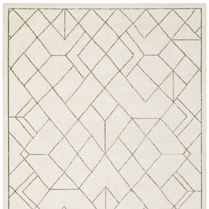 Homeroots 3' Stylish Ivory Geometric Area Rug – Stain Resistant, Soft Texture For A Cozy Home Atmosphere 3' X 5' Polypropylene,Polyester 575259