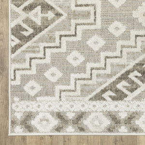 HomeRoots 5' Chic Beige and Brown Tribal Area Rug - Durable, Stain-Resistant Design for Any Stylish Space 8' Runner 575271