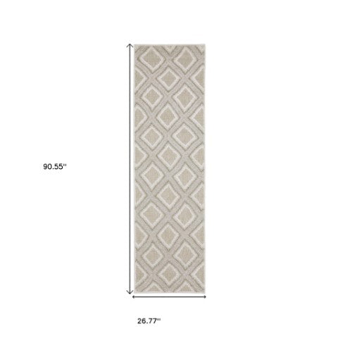 Homeroots 3' Gray Diamond Area Rug - Stain Resistant, Stylish Design Perfect For Homes With Kids And Pets 8' Runner Polypropylene 575273