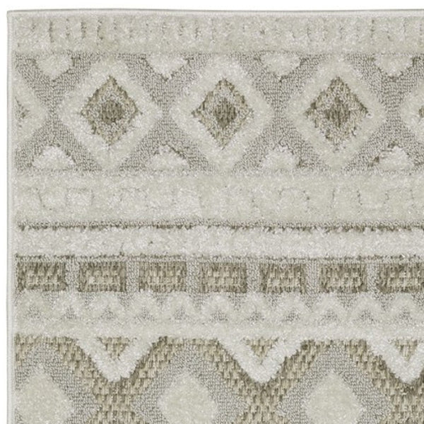 Homeroots 3' Gray Tribal Area Rug – Stylish Power Loom Design, Stain Resistant, Perfect For Any Home Decor 8' Runner Polypropylene 575277