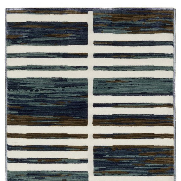 Homeroots 3' Stylish Ivory Geometric Area Rug – Stain Resistant, Soft Texture For Elegant Home Decor Enhancement 8' Runner Polypropylene,Polyester 575379