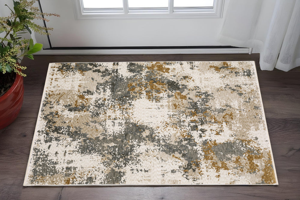 Homeroots 5' Abstract Beige And Gray Area Rug With Fringe - Stylish, Stain-resistant Design For Any Decor 3' X 5' Polyester 575426