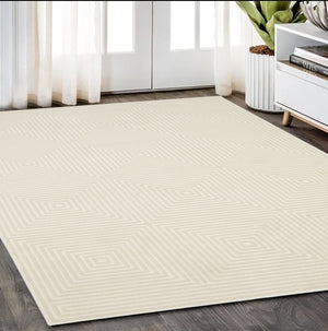 Homeroots 3' Stylish Ivory Geometric Power Loom Area Rug - Perfect For Homes With Kids And Pets, Stain Resistant 5' X 8' Polypropylene,Polyester 575443