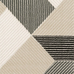 Homeroots 3' Gray Geometric Area Rug - Stylish, Stain-resistant Design For Modern Homes And Cozy Spaces 8' Runner Polypropylene,Polyester 575450