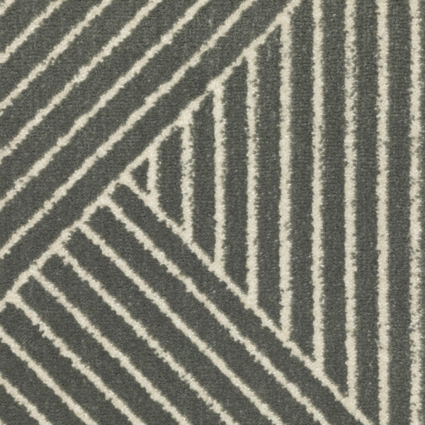 Homeroots 3' Gray Geometric Area Rug - Stylish, Stain-resistant Design For Modern Homes And Cozy Spaces 8' Runner Polypropylene,Polyester 575452