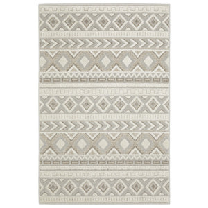 Homeroots 3' Gray Tribal Area Rug – Stylish Power Loom Design, Stain Resistant, Perfect For Any Home Decor 5' X 8' Polypropylene 575462