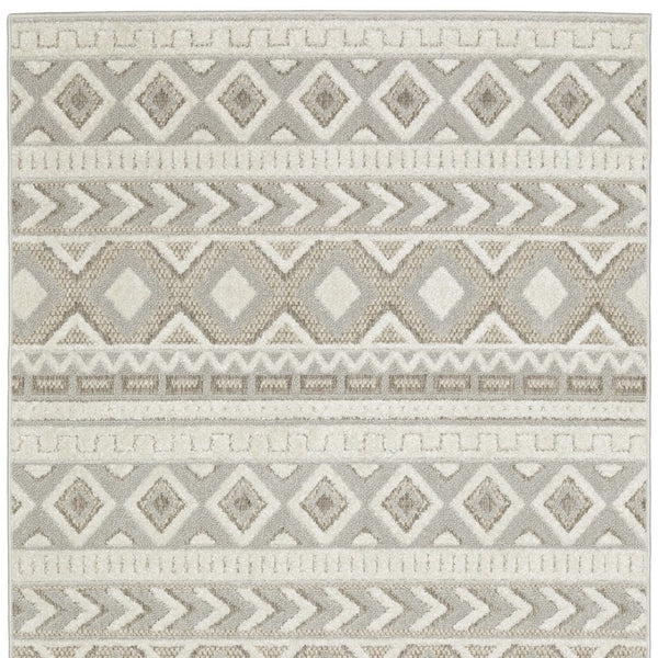 HomeRoots 3' Gray and Beige Tribal Area Rug - Durable, Stain-Resistant, Perfect for High-Traffic Family Spaces 5' X 8' 575462