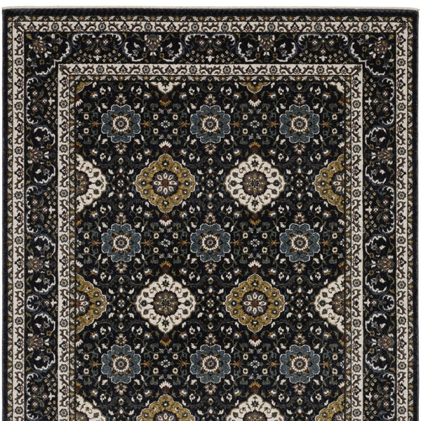 HomeRoots 5' Red Medallion Area Rug with Fringe - Elegant, Stain-Resistant Design for Stylish Living Spaces! 4' X 6' 575464