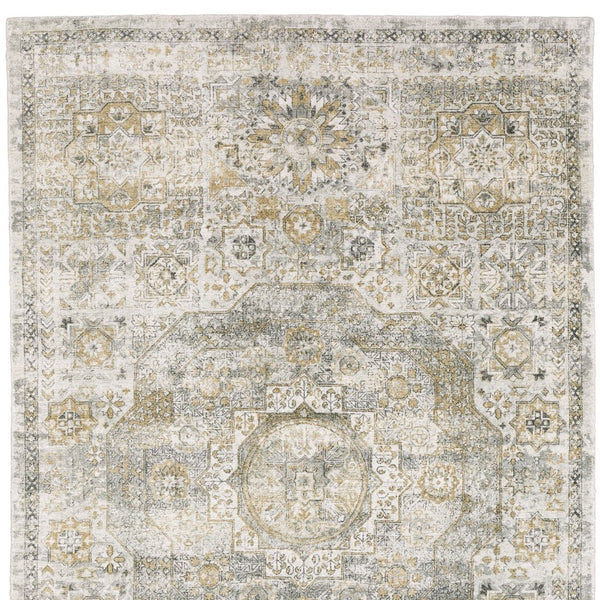 Homeroots 10' Gray Medallion Hand-tufted Runner Rug - Elegant Design To Enhance Your Home's Warmth And Style 10' Runner Wool Blend 575501