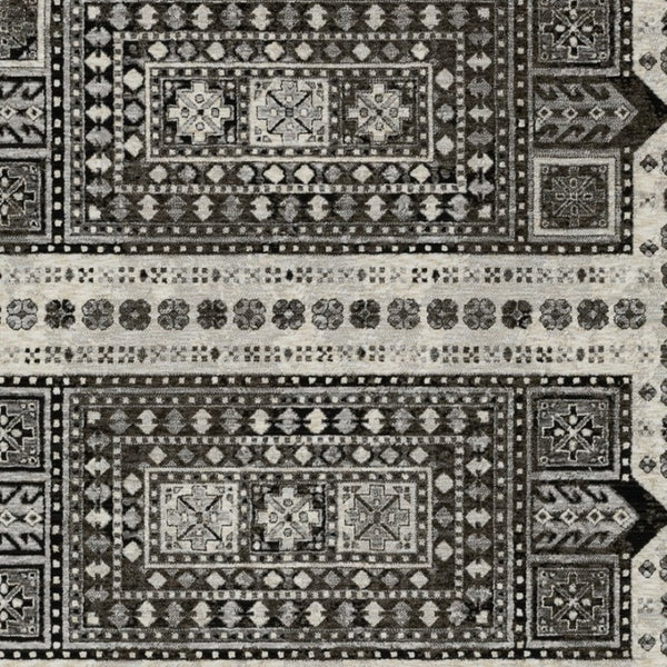 Homeroots 5' Ivory Oriental Area Rug With Charcoal Design And Fringe - Stain Resistant, Stylish Home Decor 3' X 5' Polyester 575523