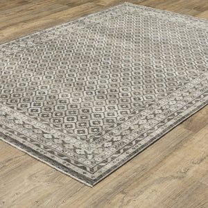 Homeroots 3' Gray Diamond Area Rug With Fringe - Stylish Stain-resistant Design For Home Décor & Comfort 3' X 5' Polyester 575525