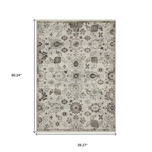 Homeroots 5' Ivory Oriental Area Rug With Fringe - Elegant Design, Stain Resistant, Perfect For Home Décor 3' X 5' Polyester 575529