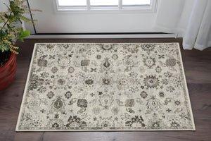 Homeroots 5' Ivory Oriental Area Rug With Fringe - Elegant Design, Stain Resistant, Perfect For Home Décor 3' X 5' Polyester 575529