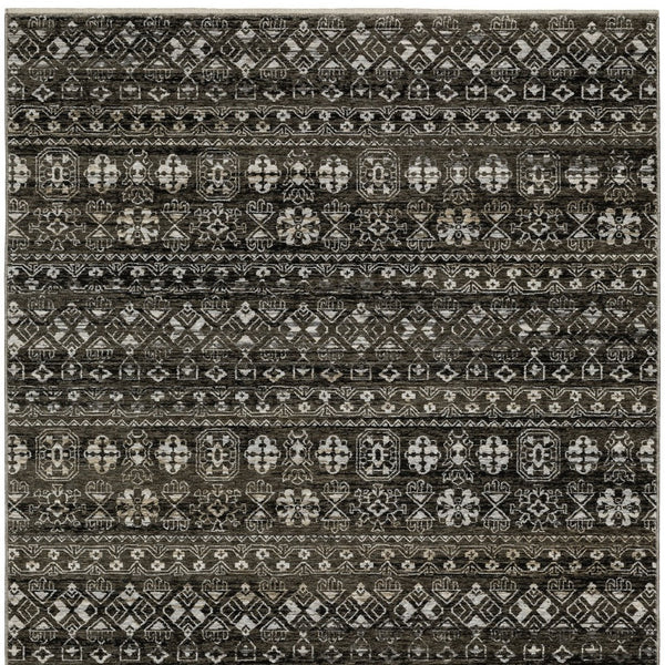 Homeroots 5' Black Tribal Area Rug With Fringe – Modern Design, Stain Resistant, Perfect For Homes With Kids & Pets 3' X 5' Polyester 575530