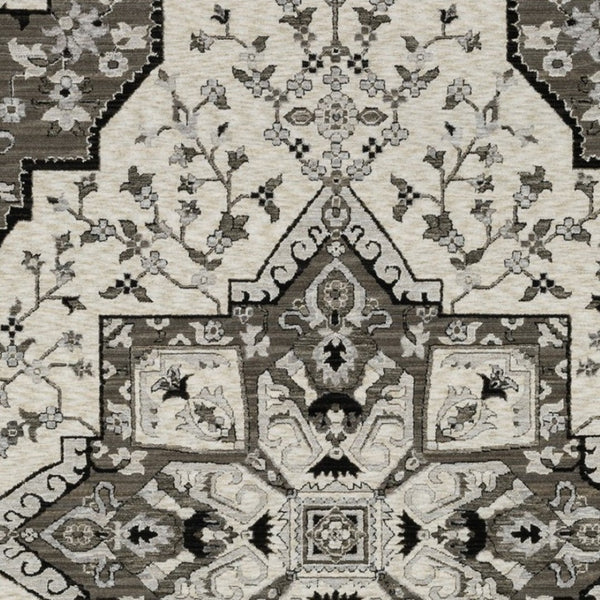 HomeRoots 5' Ivory and Gray Medallion Area Rug with Fringe – Timeless Style, Stain-Resistant, Perfect for Any Space 3' X 5' 575532