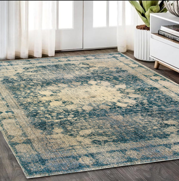 Homeroots 4' Ivory Oriental Area Rug – Distressed Design For A Timeless Touch In Any Home Décor Space 5' X 8' Polypropylene,Polyester 575544